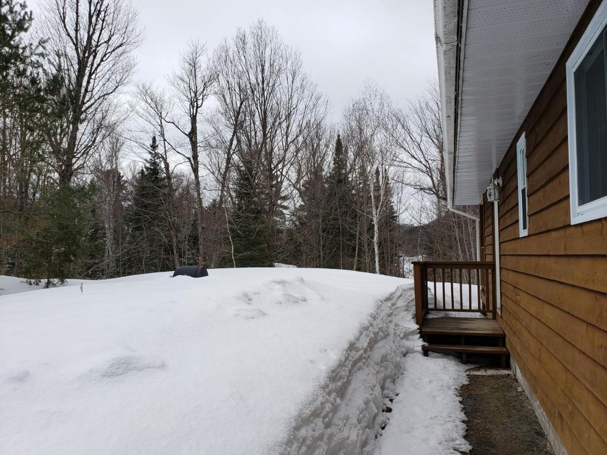 Parkway Cottage Resort And Trading Post Dwight Экстерьер фото